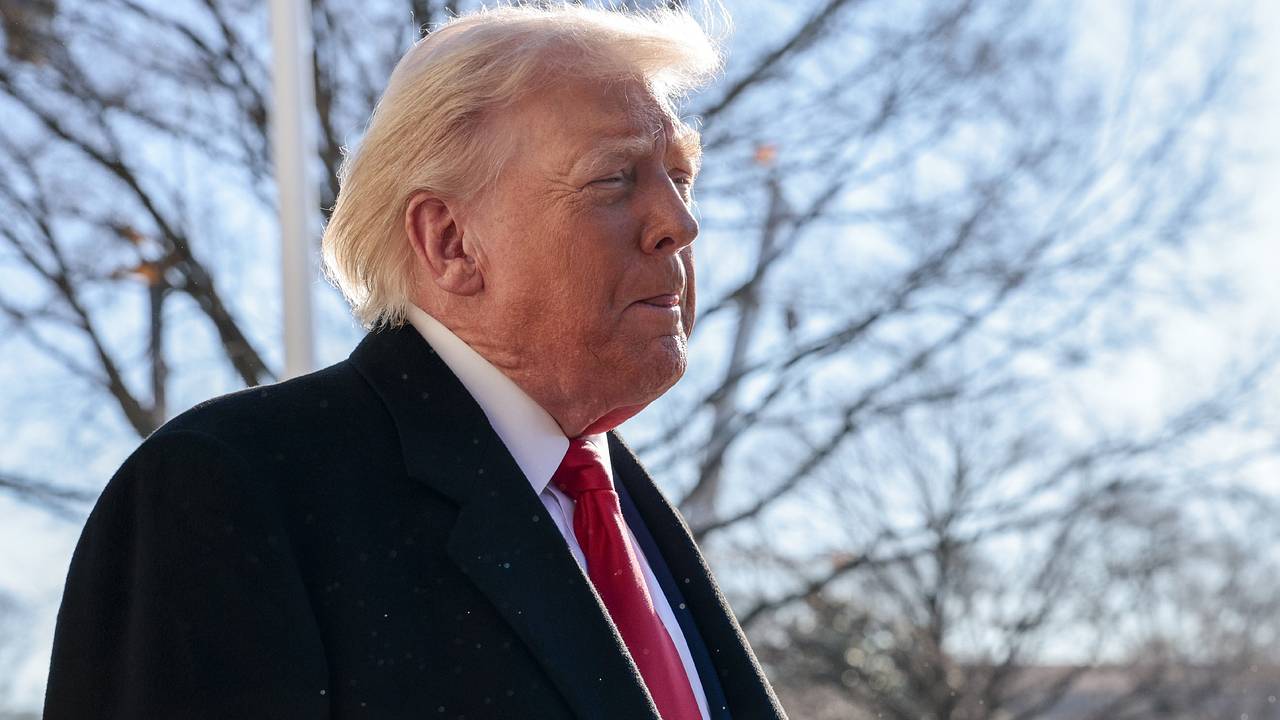 Трамп обратился с громким призывом к протестующим в Иране