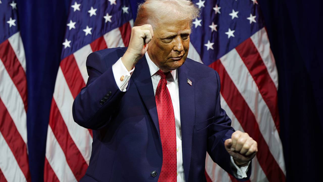 В новой стратегии Трампа нашли выгоду России