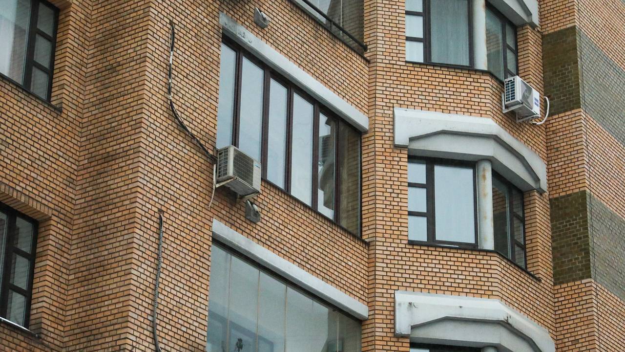 Назван крайний срок для передачи ключей от квартиры Долиной