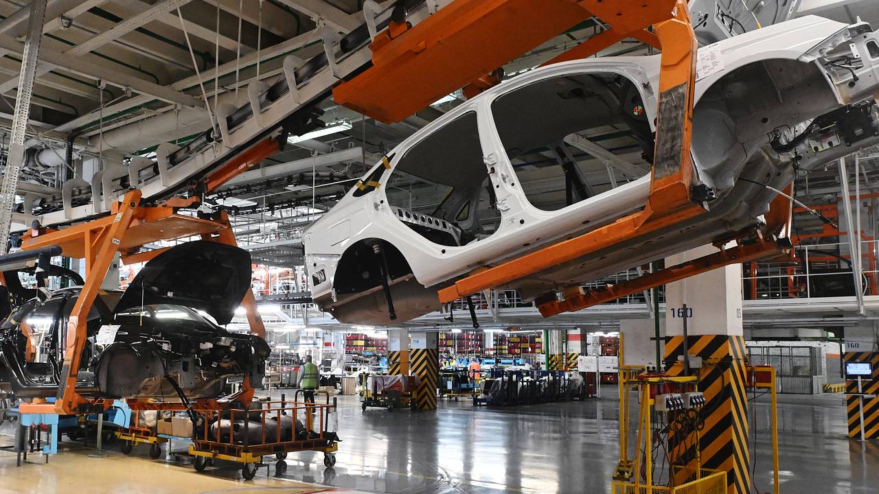 В России выросли продажи автомобилей российской сборки