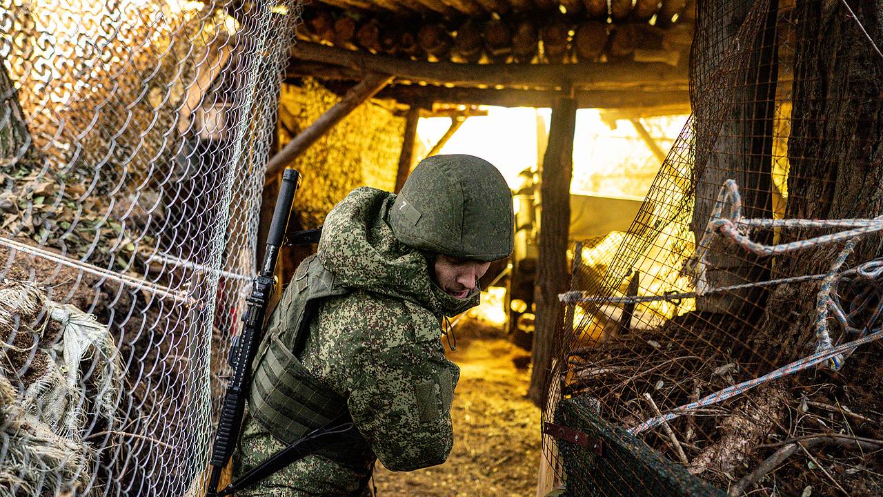 Российские военные рассказали о попытках ВСУ подставить под обстрел цели-муляжи на СВО Российские военные рассказали о попытках ВСУ подставить под обстрел цели-муляжи на СВО