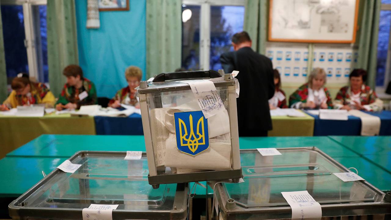 Большинство украинцев поддержали референдум по соглашению с Россией