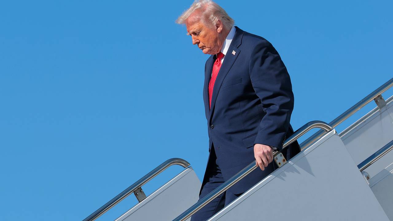 Рейтинг Трампа достиг рекордно низкого уровня