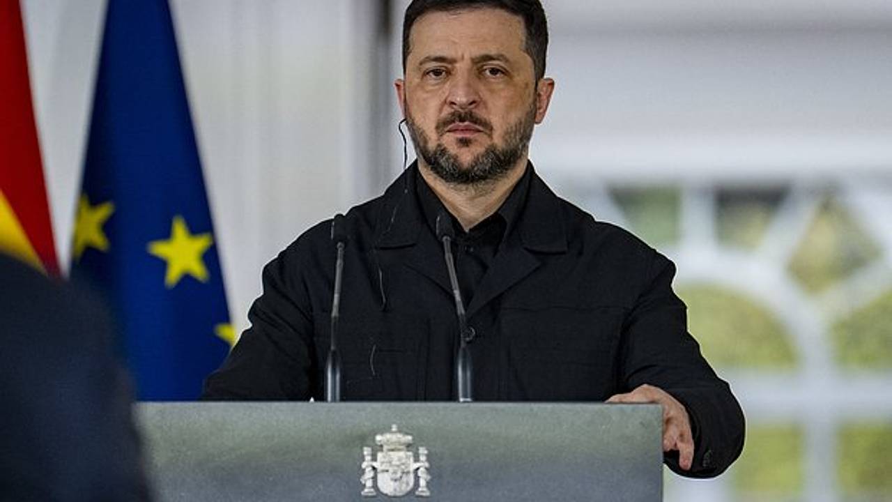 Медведчук заявил о коррупционной схеме Зеленского и Ермака