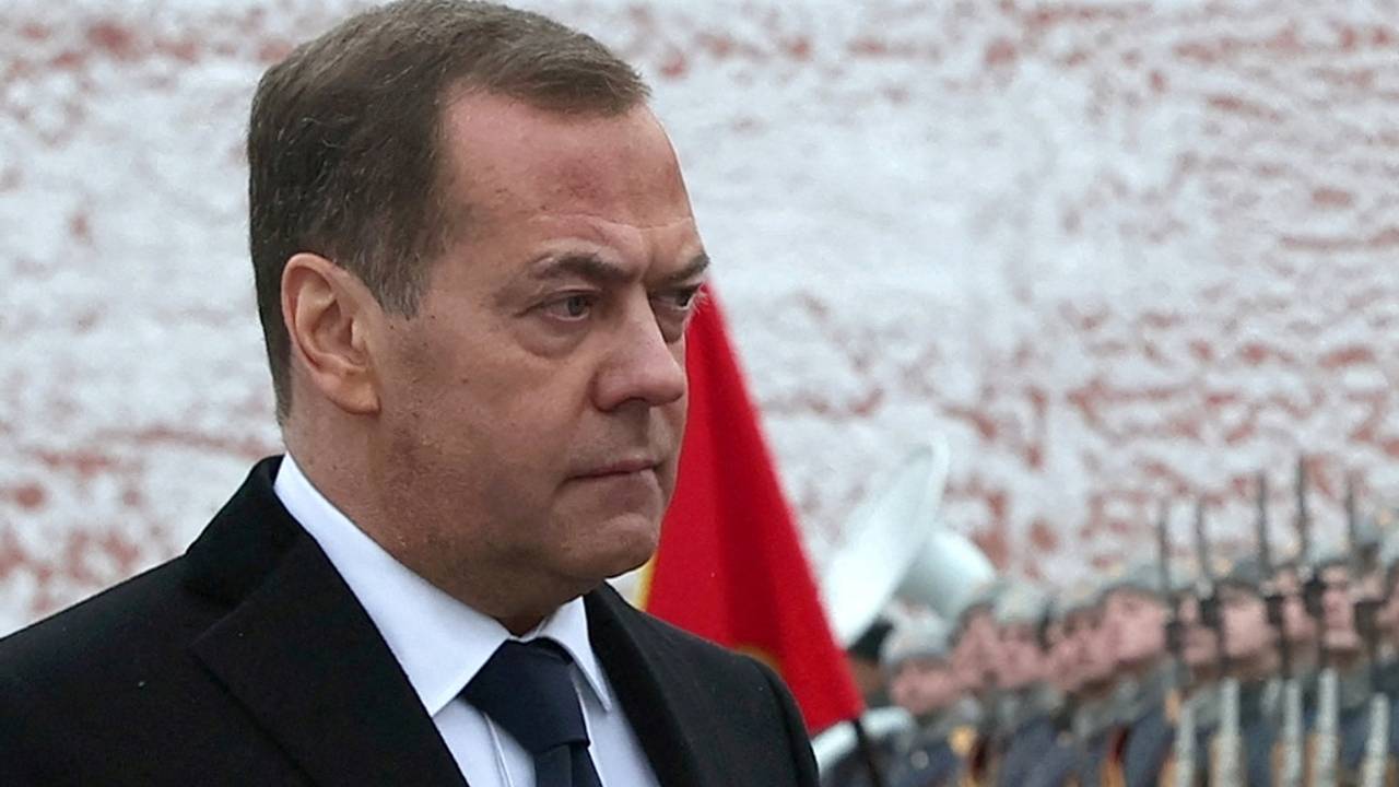 Медведев обратился к Европе с вопросом