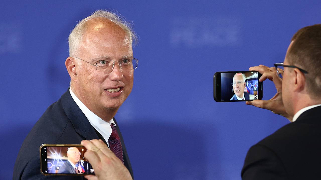 «Их ждет болезненная ломка». Трамп летит в Давос обсуждать Украину и Гренландию. Почему его визит может спутать планы европейцев?