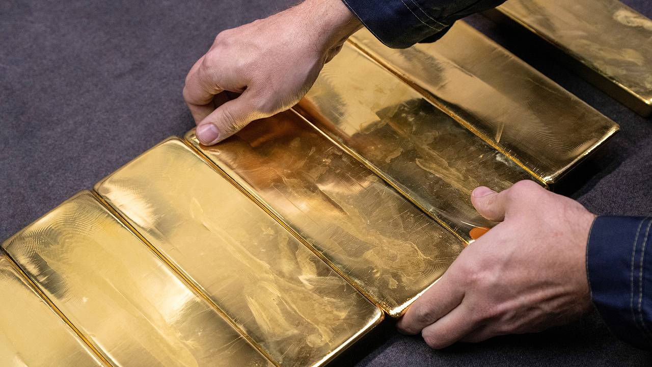 Одну страну призвали задуматься о рисках хранения золота в США