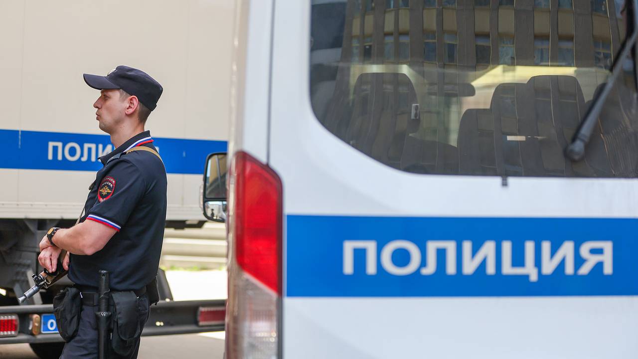 Студент обстрелял автобус с рабочими в российском регионе