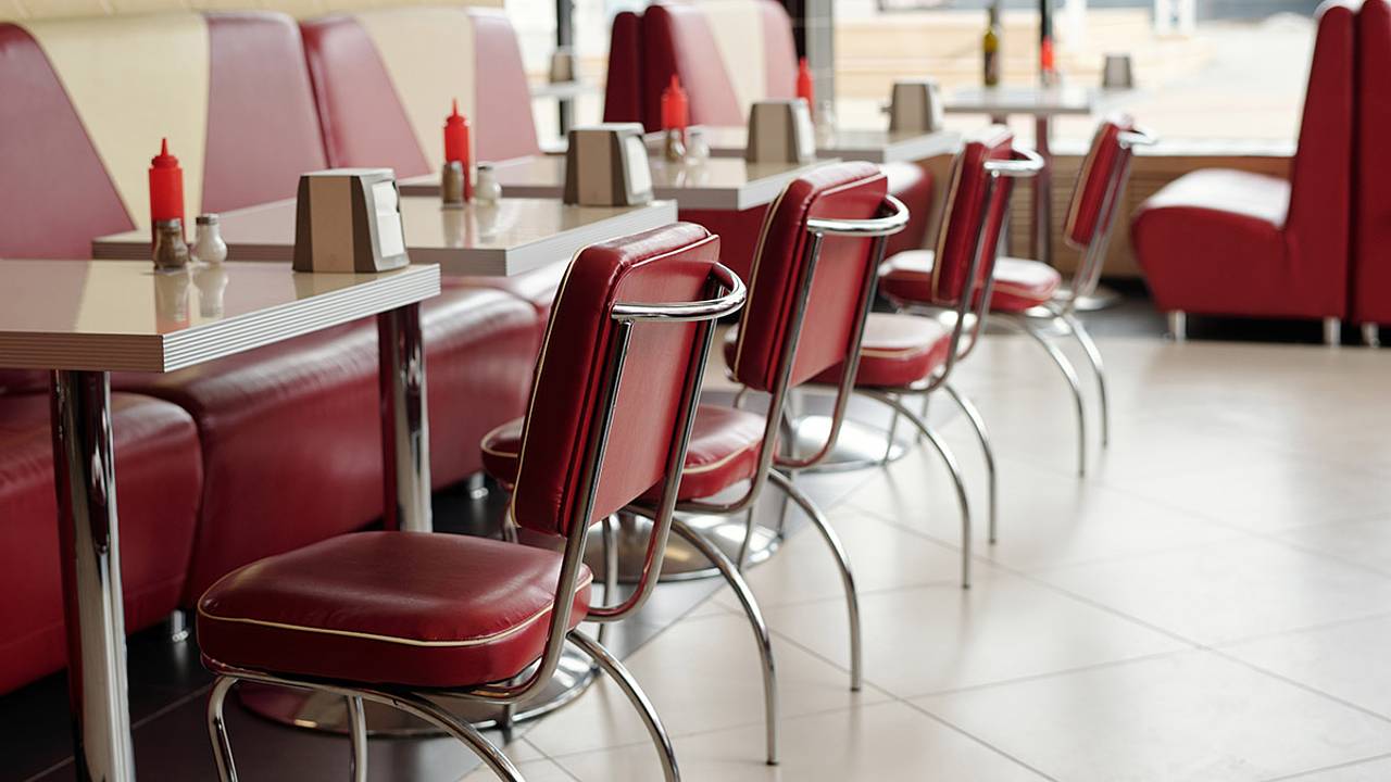 Назван главный виновник массового закрытия московских ресторанов