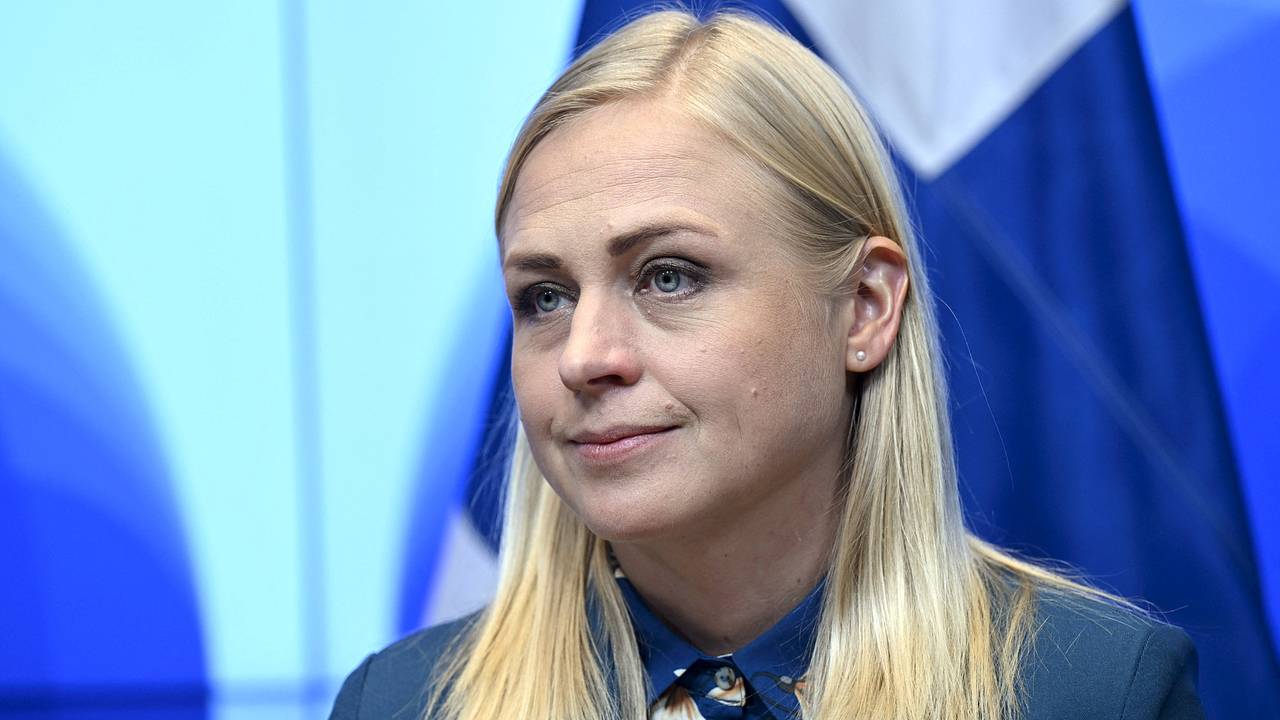 Глава МИД Финляндии пожаловалась на форум в Давосе из-за Украины