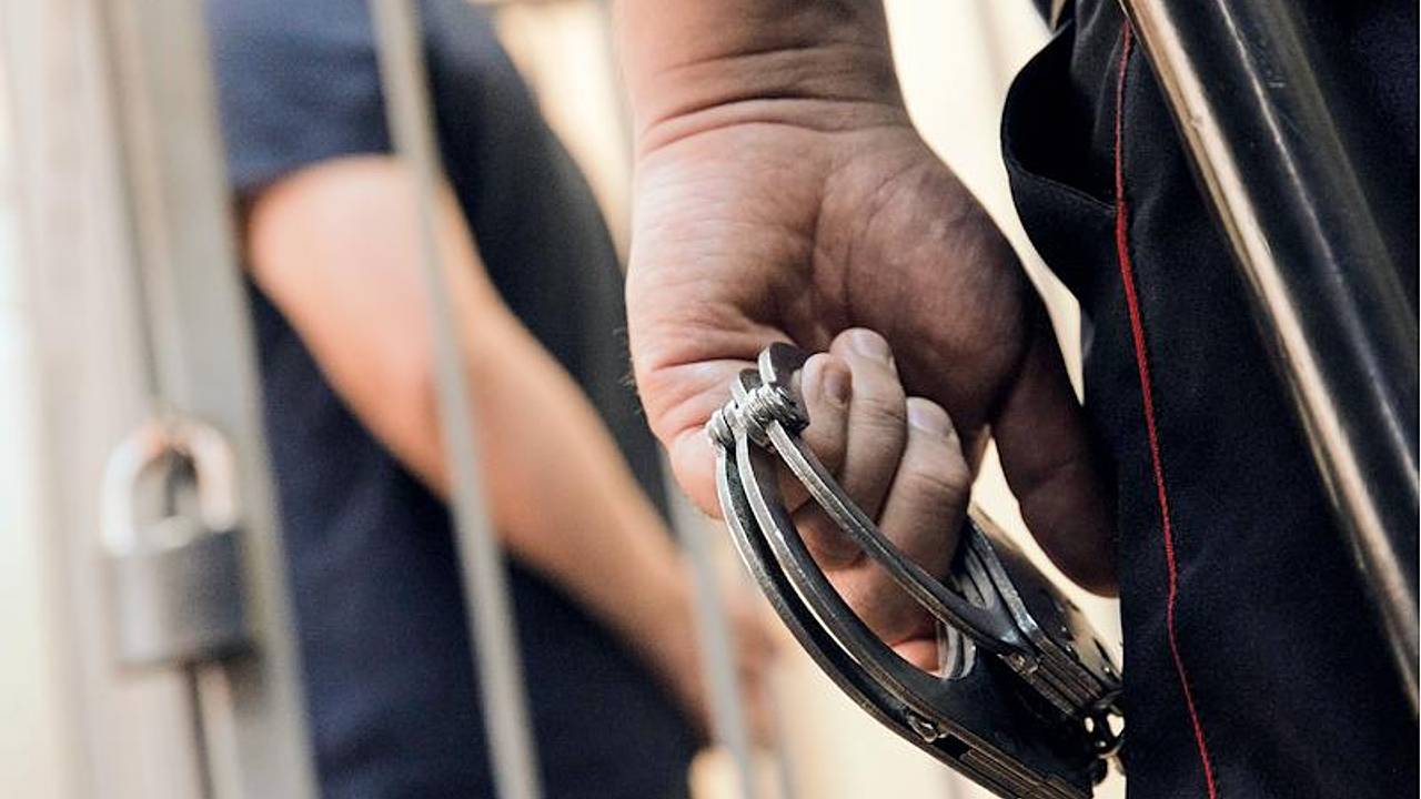 Бывший заместитель губернатора похитил сотни миллионов рублей у российских дольщиков