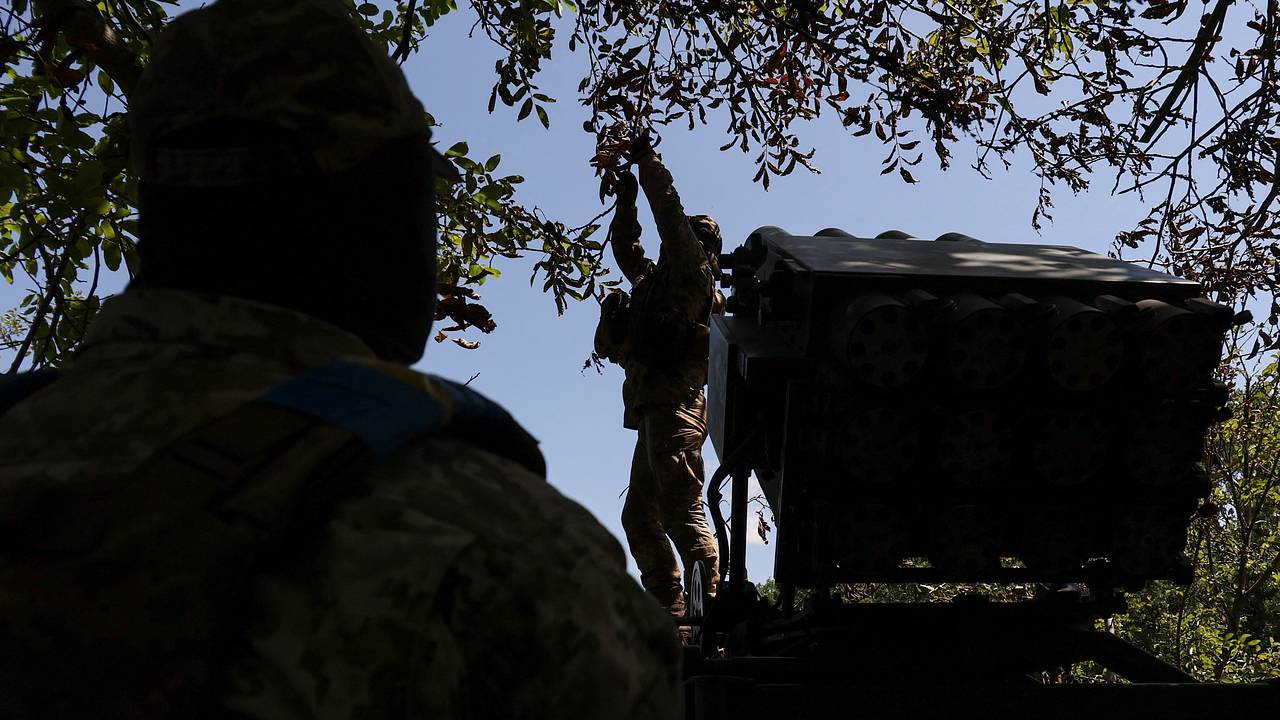 На сложном участке боевых действий объявилось связанное с Зеленским вооружение На сложном участке боевых действий объявилось связанное с Зеленским вооружение