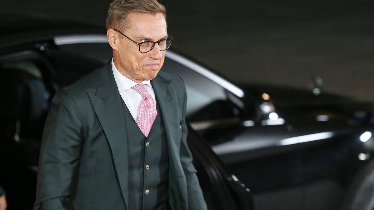 Дмитриев высмеял президента Финляндии Дмитриев высмеял президента Финляндии