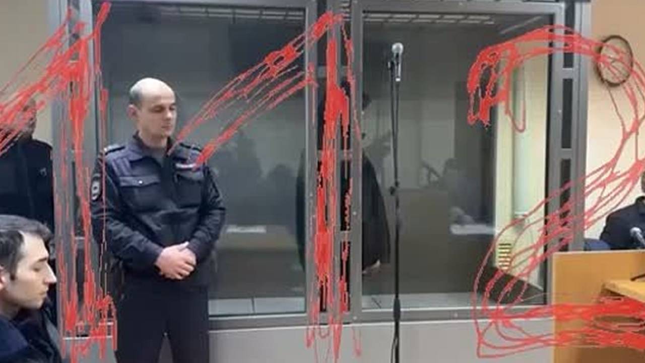 Расправившийся с российской школьницей в подъезде попал на видео