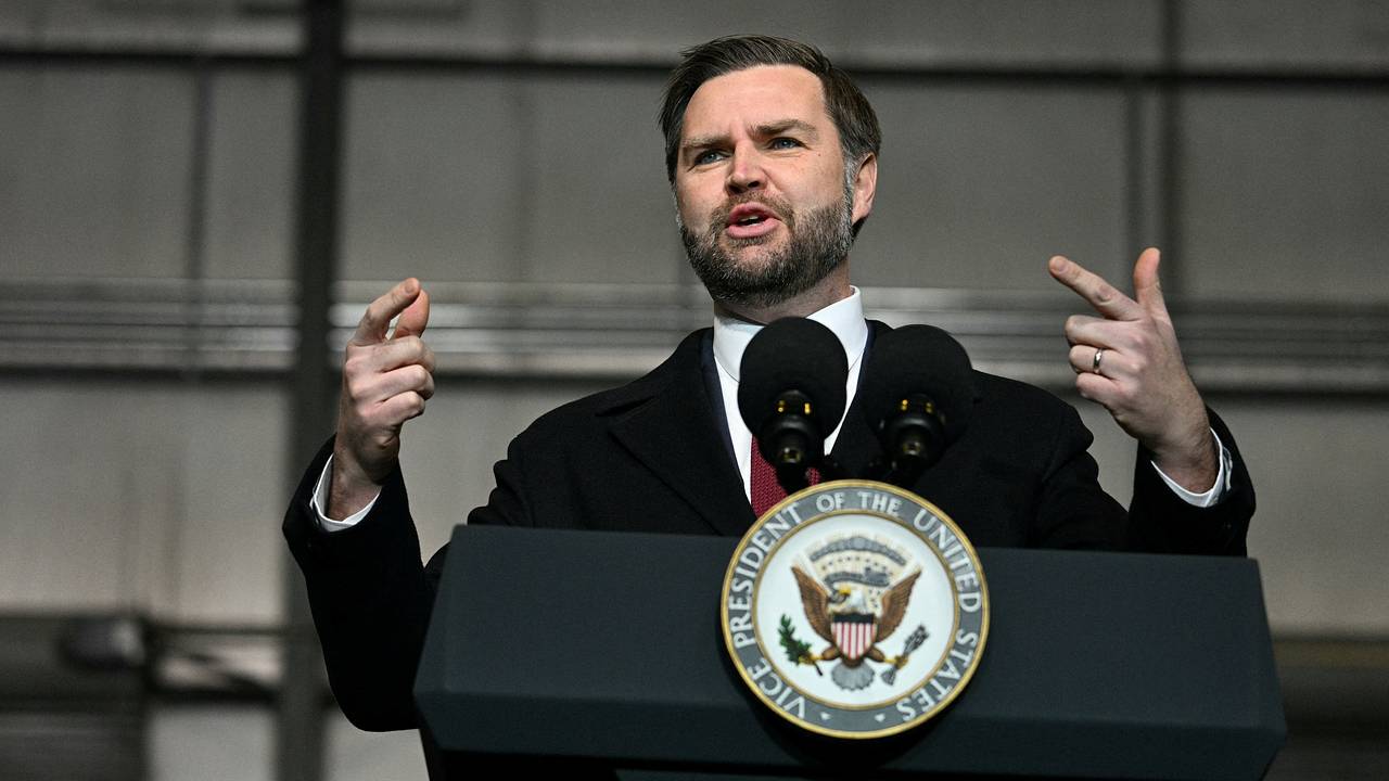 Вэнс высказался о возможной встрече России, Украины и США