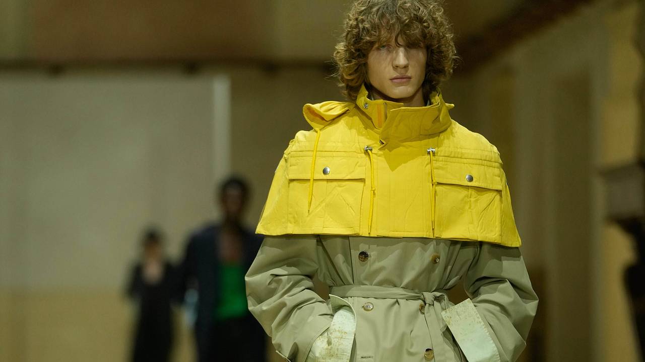Россиянин стал моделью Prada благодаря видео в детских шортах