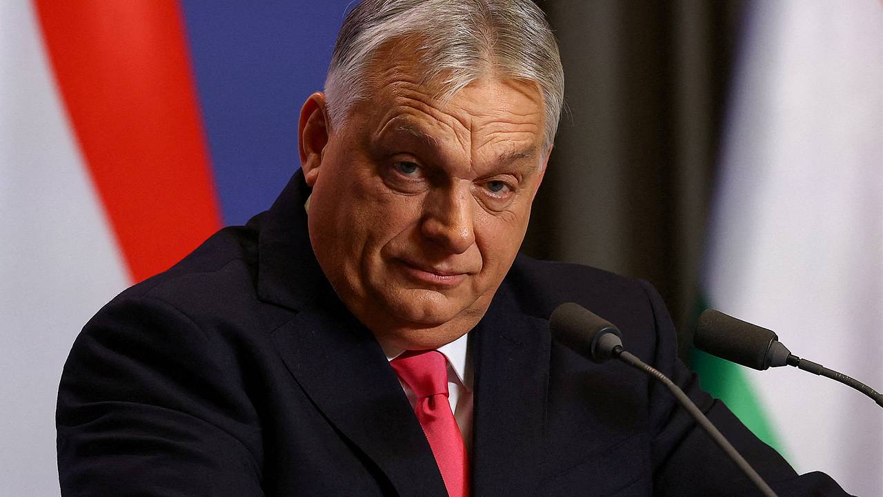 Орбан ответил на призыв Зеленского дать подзатыльник некоему Виктору