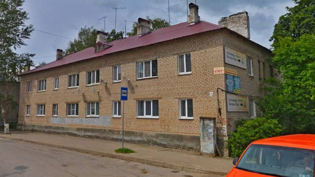 В российском городе обновили только «туристическую» сторону дома