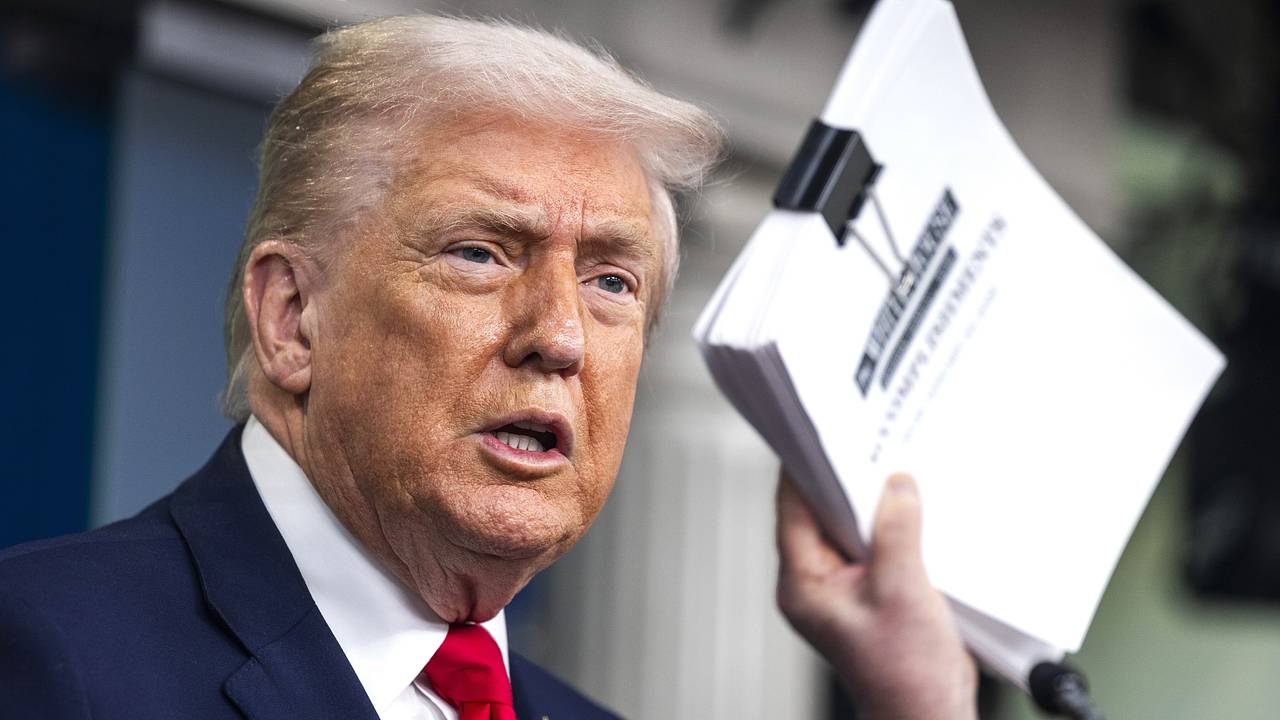 Названа опасность стремления США к величию