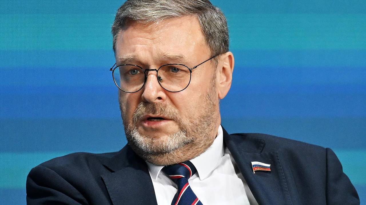 В России оценили перспективы превращения БРИКС или ШОС в военный блок