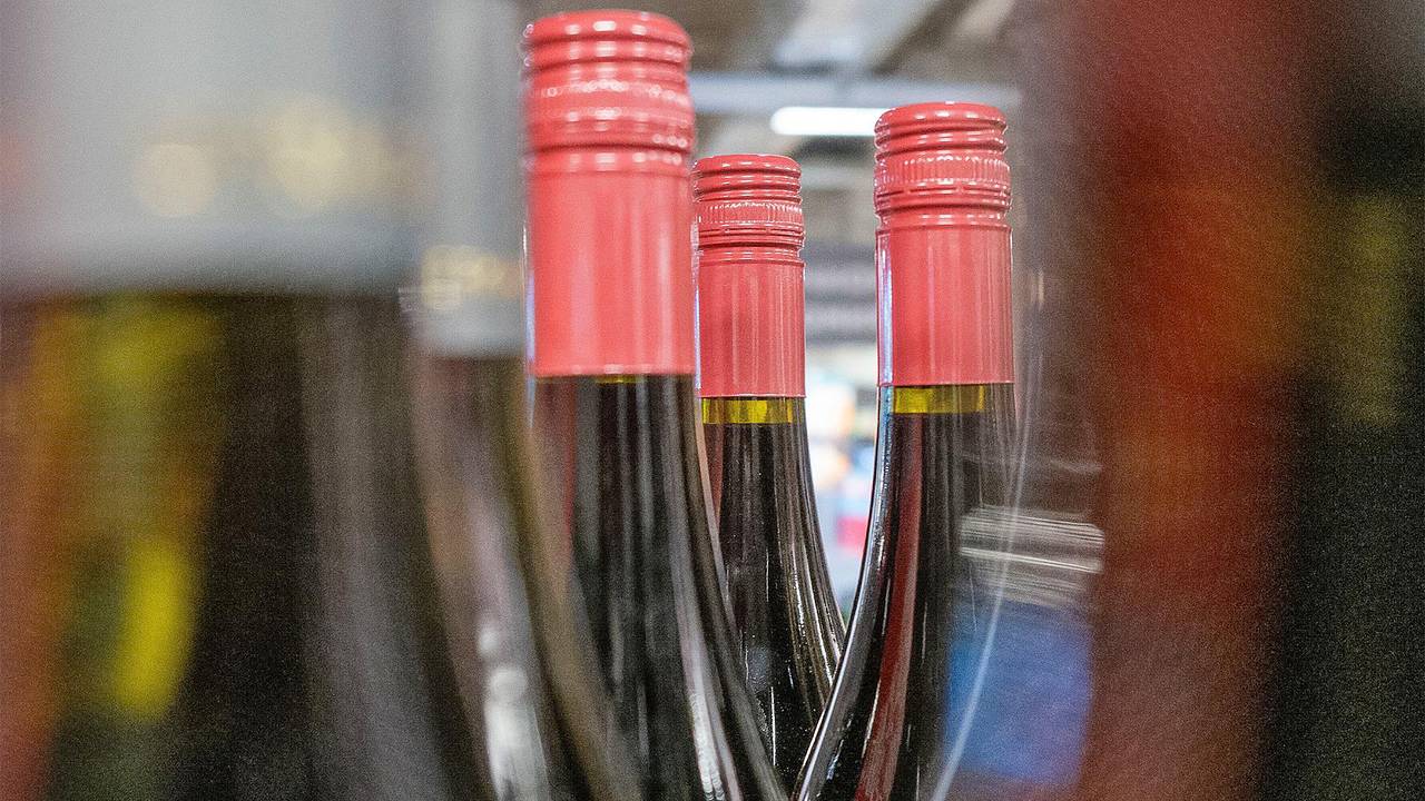 В России начали закрываться алкомаркеты