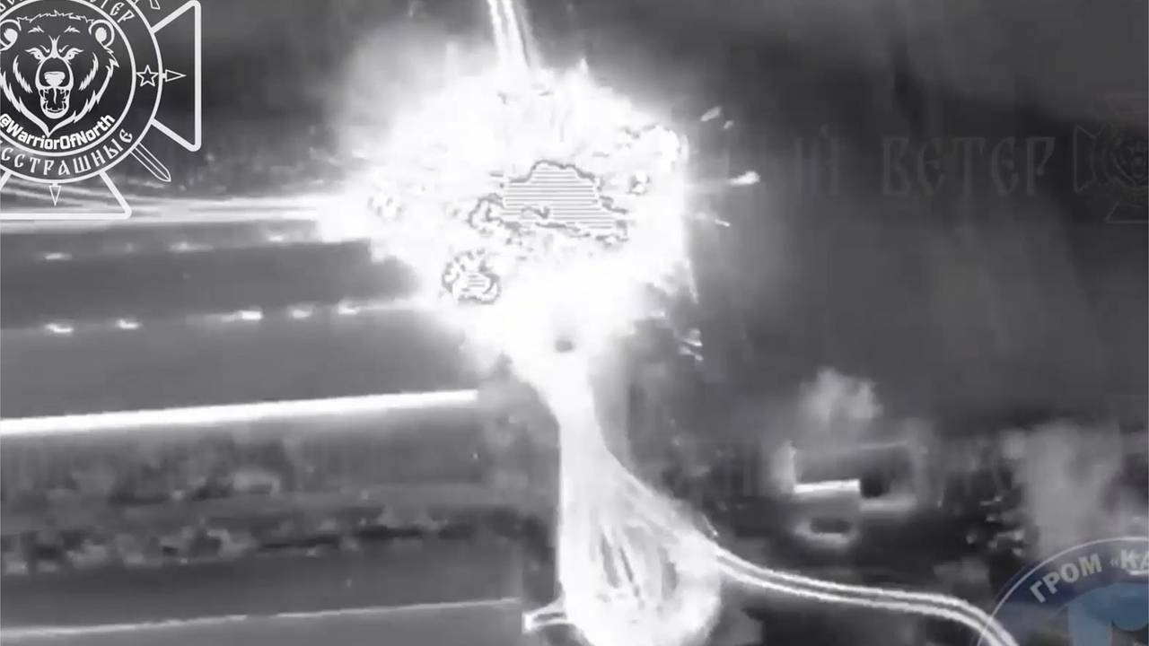 Появилось видео уничтожения набитого дальними БПЛА ВСУ грузовика