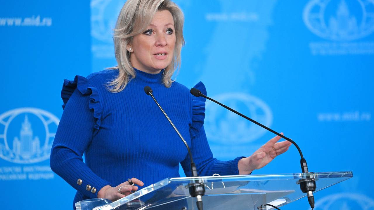 Захарова заявила о планах Зеленского сорвать переговоры