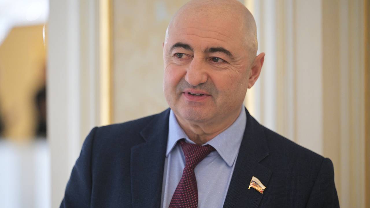 Сложивший полномочия сенатор Совфеда отправится на СВО