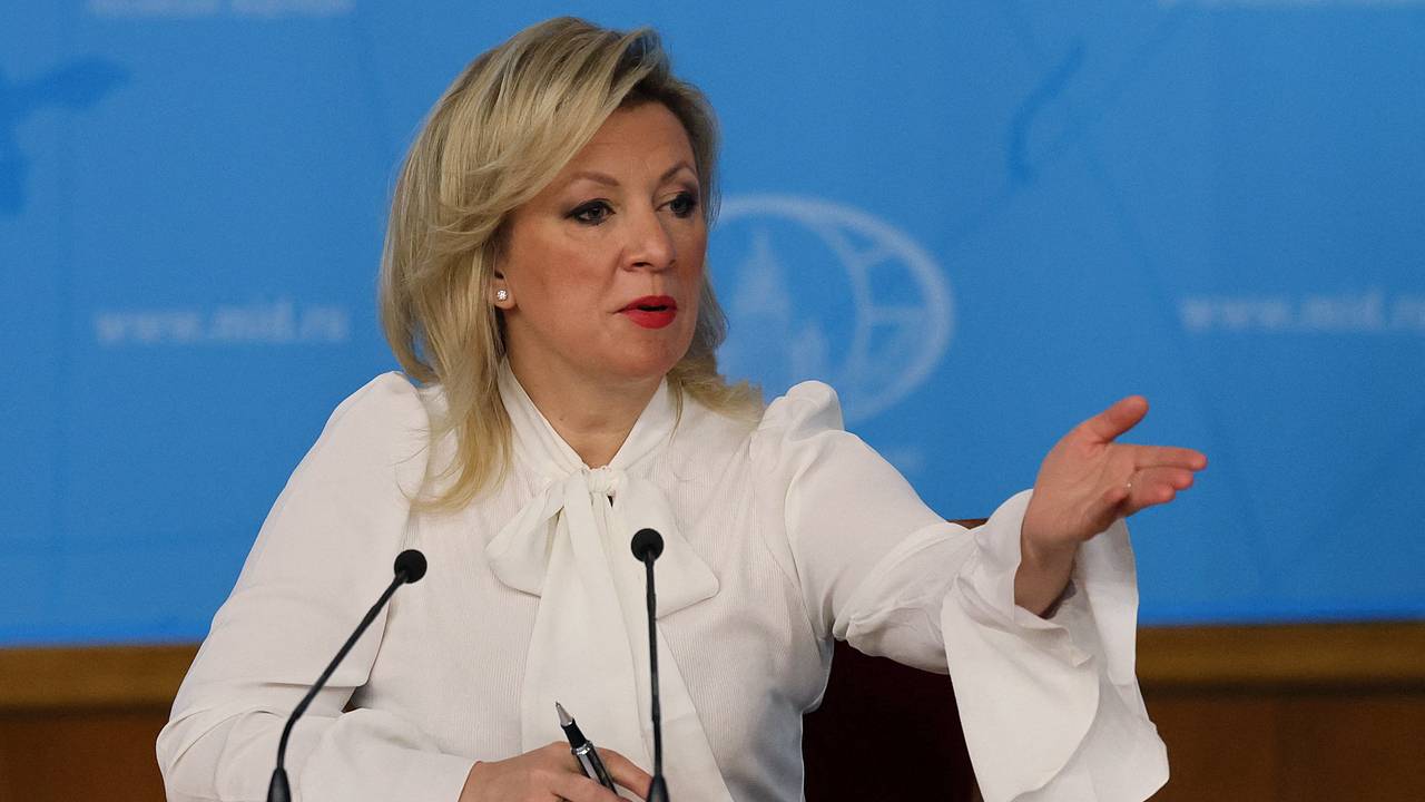 Захарова посоветовала президенту Польши статью Путина