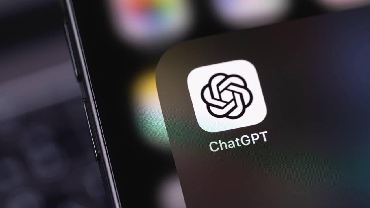 Ответственный за кибербезопасность США попался на использовании ChatGPT