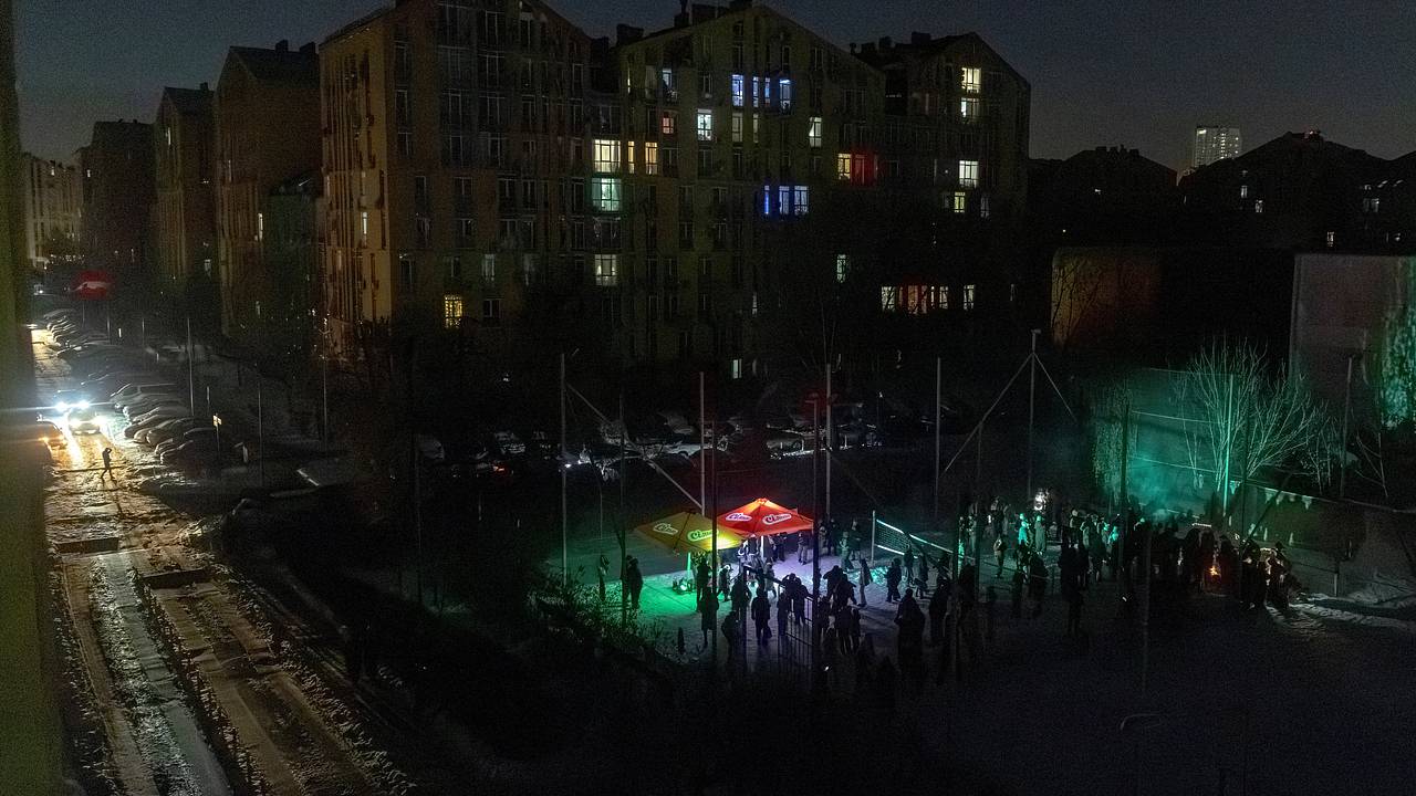 Названо число оставшихся без света жителей Киева