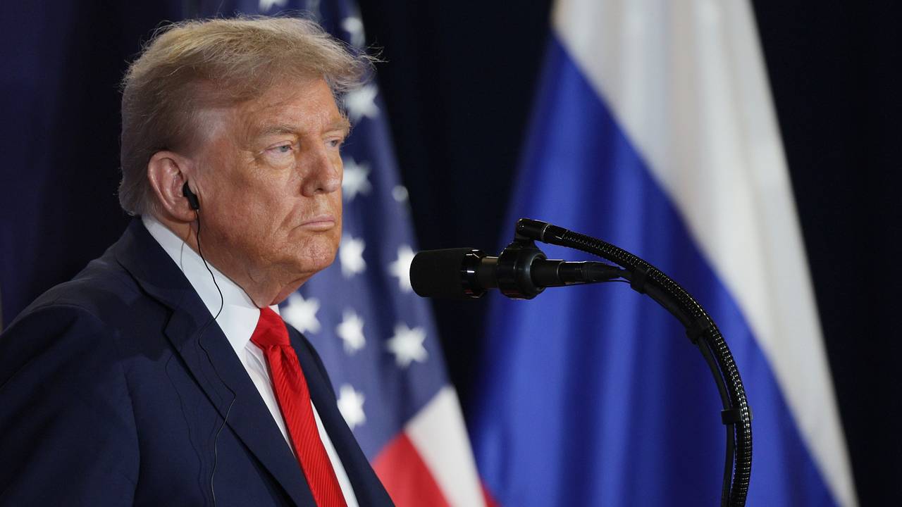 Критикуемый Трампом глава ФРС не ответил на вопрос о долларе
