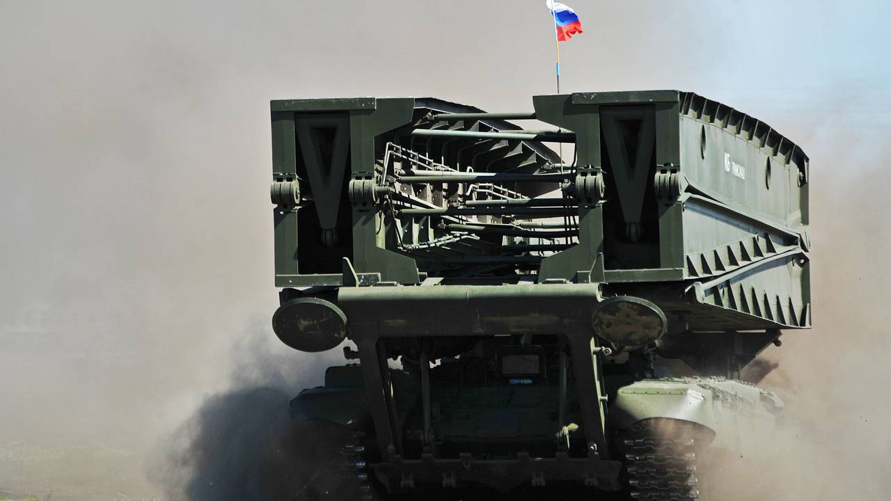 «Ростех» оценил боевой мостоукладчик