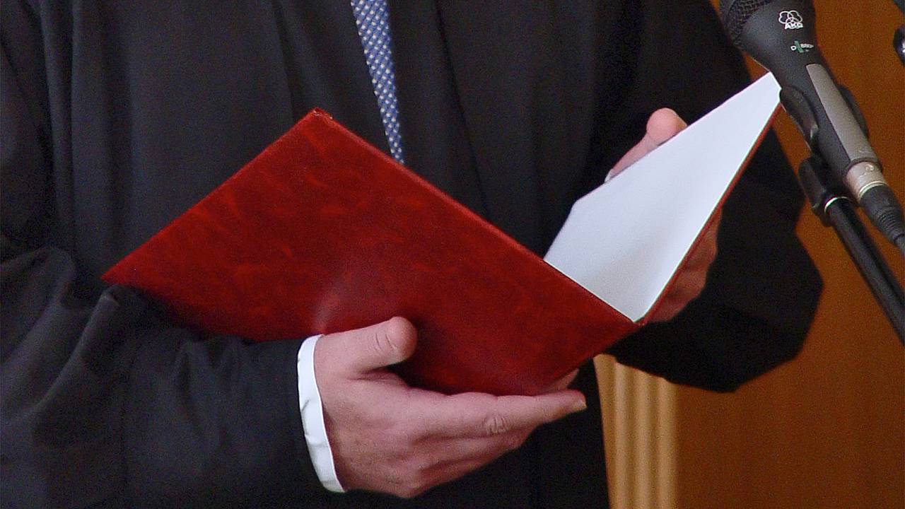 Россиянин добился от МВД признания себя живым и компенсации