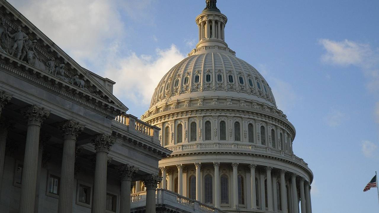 В Сенате США поддержали санкции против «теневого флота» России