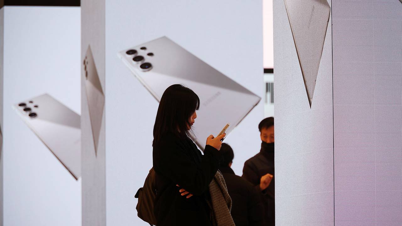 Samsung создала экран из мусора