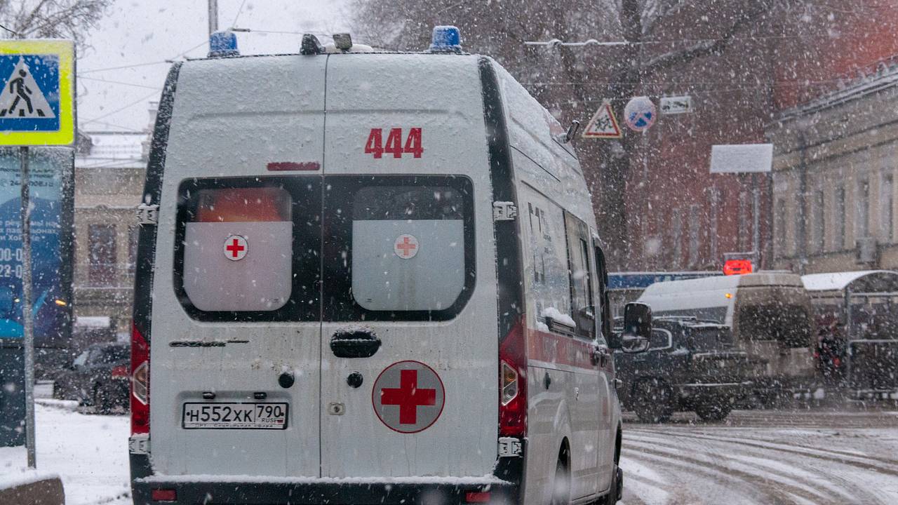 Драка двух мужчин у метро в Москве закончилась смертью