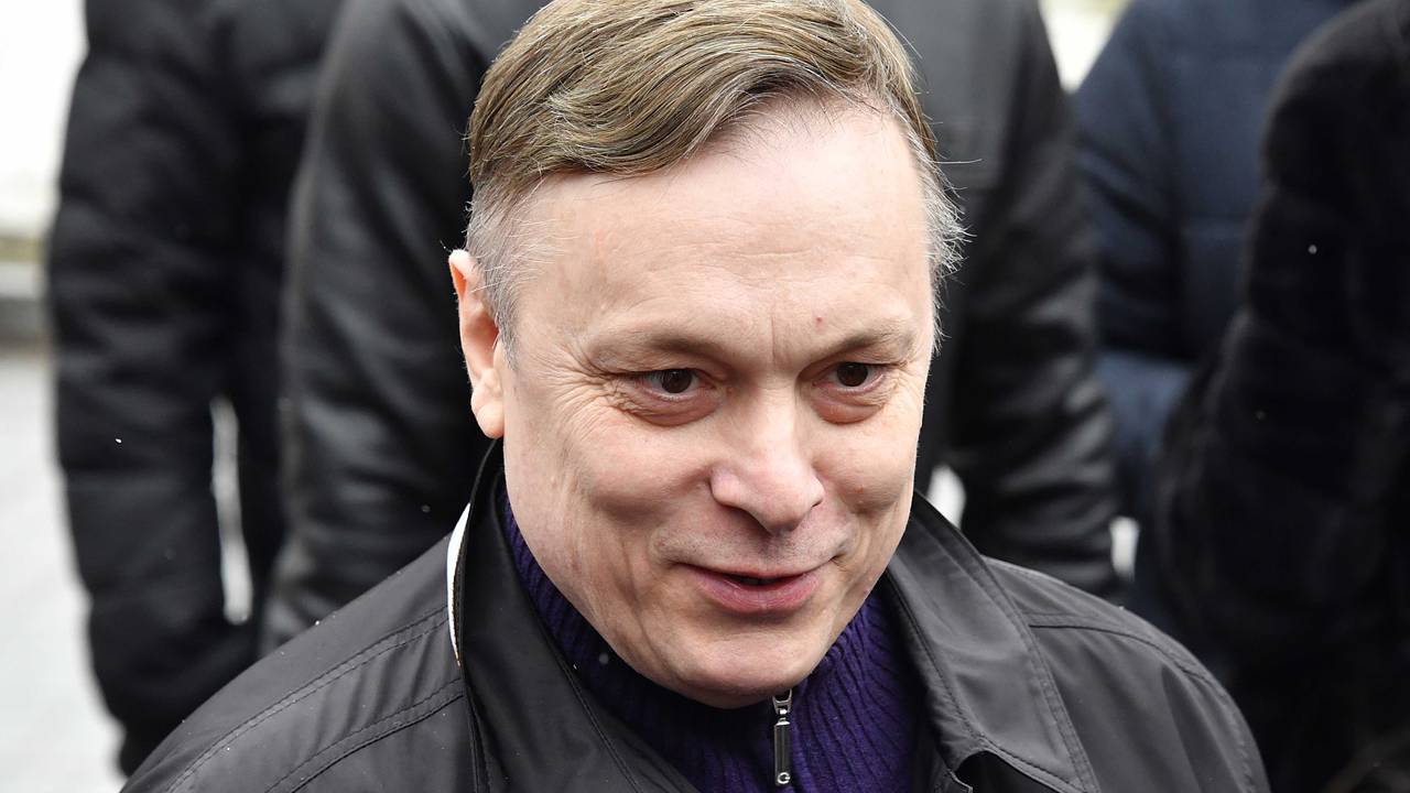 Продюсер Разин подал в суд на своего водителя