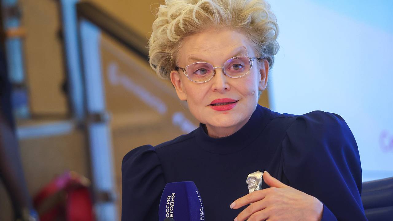 Малышева высмеяла женщину с раком груди