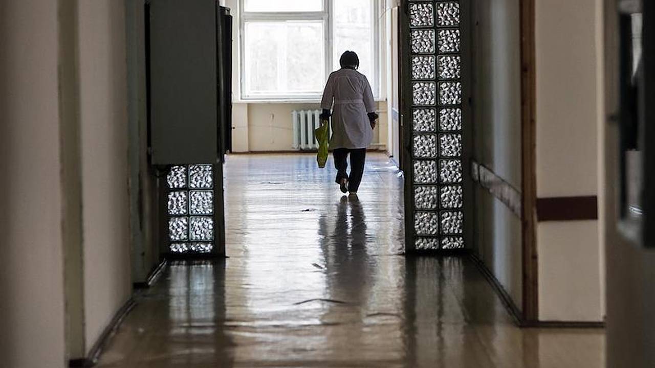 Еще в двух российских интернатах нашли опасные для людей условия содержания Еще в двух российских интернатах нашли опасные для людей условия содержания