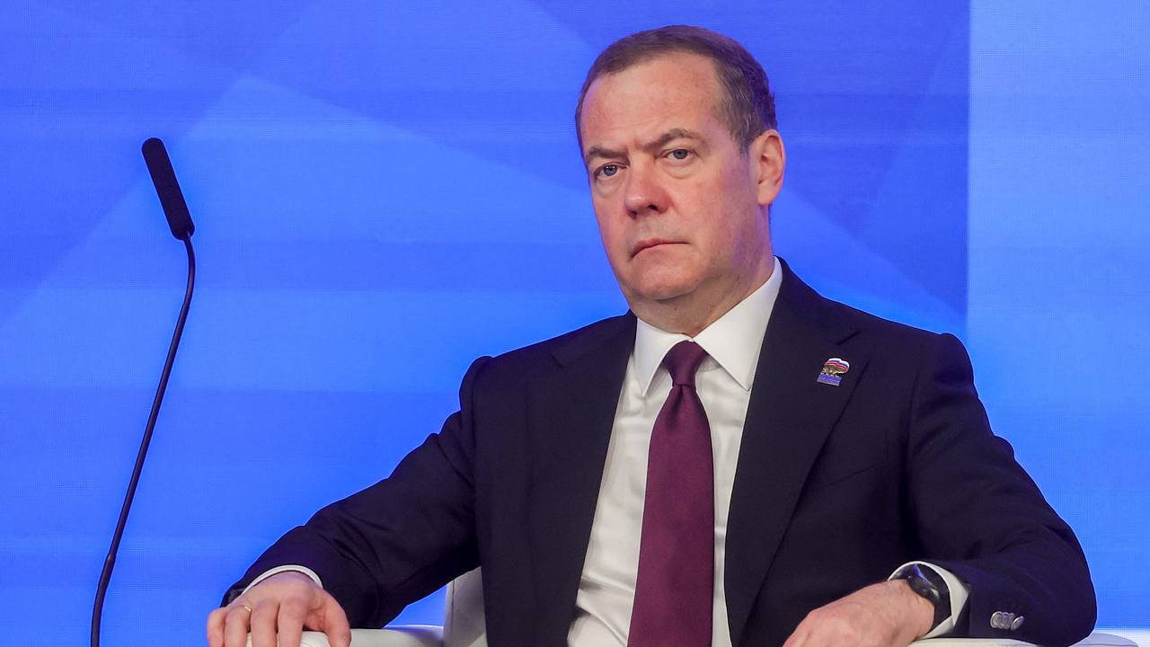 Медведев оценил опасность глобальной мировой войны
