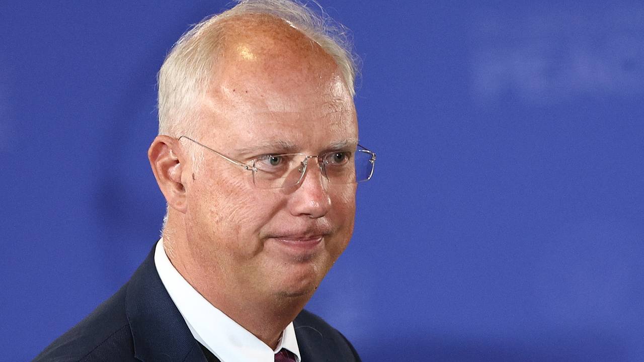 Дмитриев указал на выгоду Эпштейна от переворота на Украине