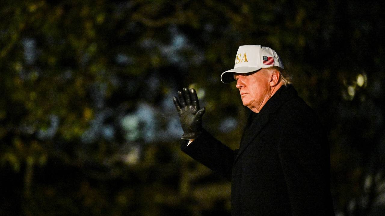 В досье Эпштейна найдена информация о психологическом заболевании Трампа