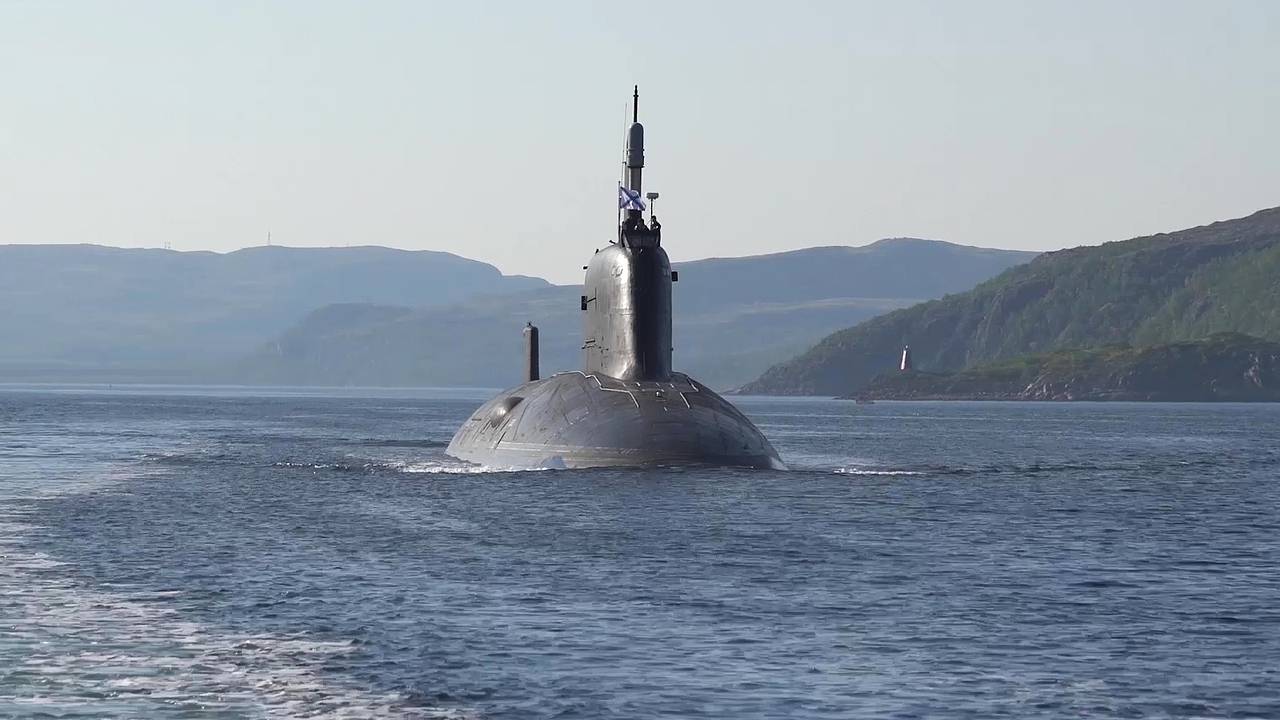 Британия решила бороться с российскими подлодками с помощью буев Британия решила бороться с российскими подлодками с помощью буев
