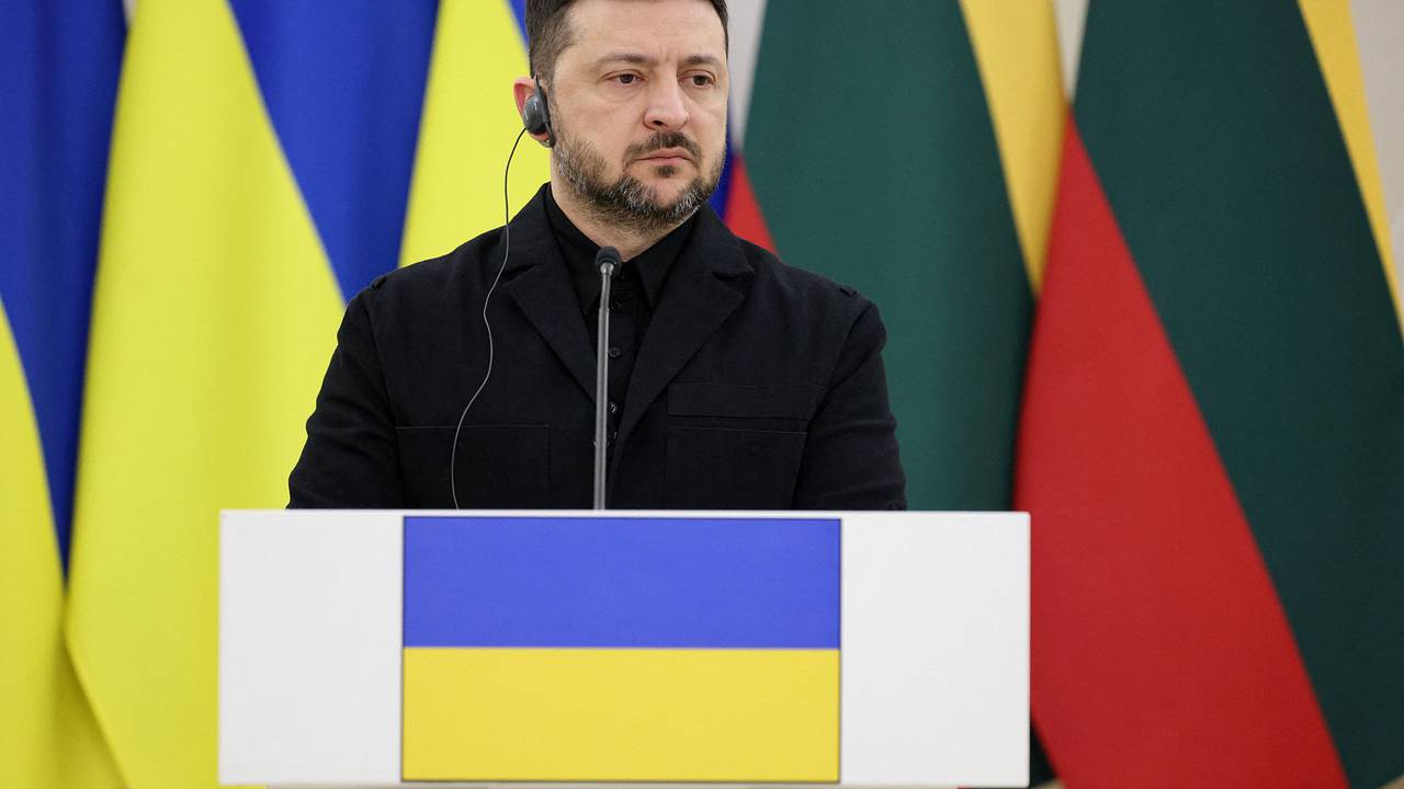 Зеленский заявил о готовности Украины к «реальным шагам»