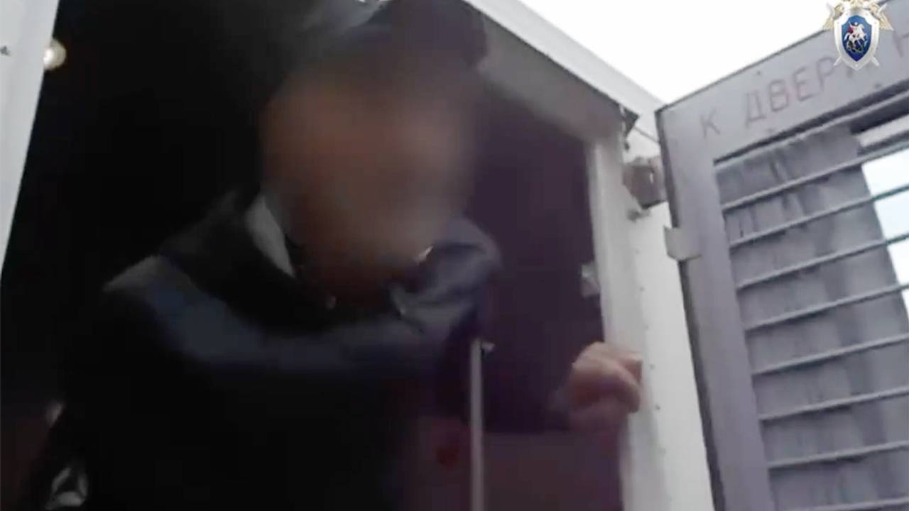 Спрятавший школьницу в подвале 29 лет назад россиянин пойдет под суд