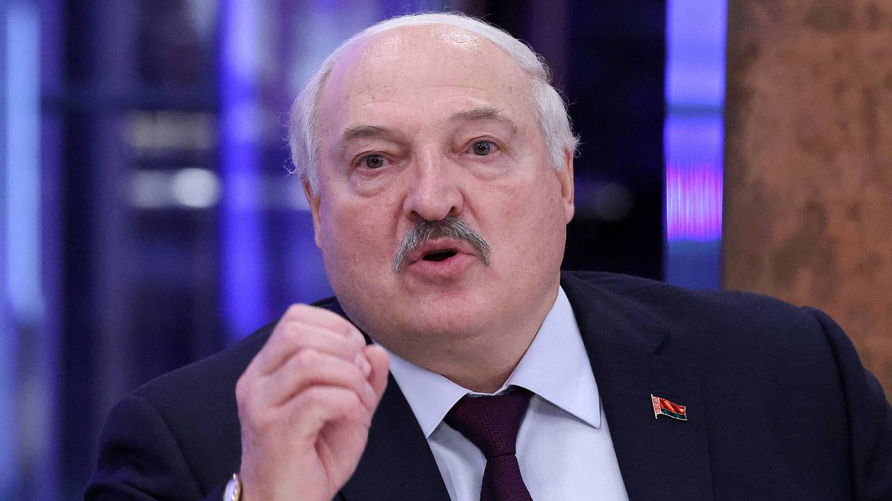 Лукашенко рассказал о войне в Белоруссии Лукашенко рассказал о войне в Белоруссии