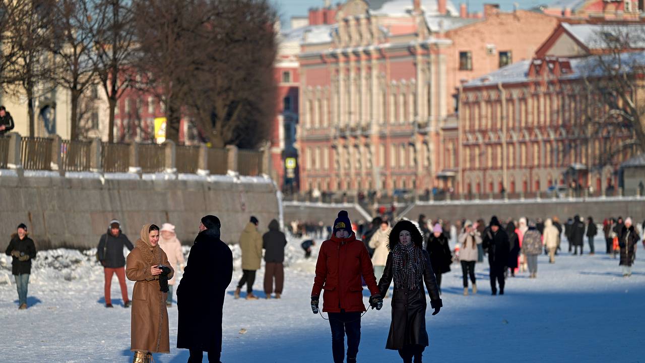 Россиянам назвали самый подходящий месяц для бюджетных путешествий по стране Россиянам назвали самый подходящий месяц для бюджетных путешествий по стране