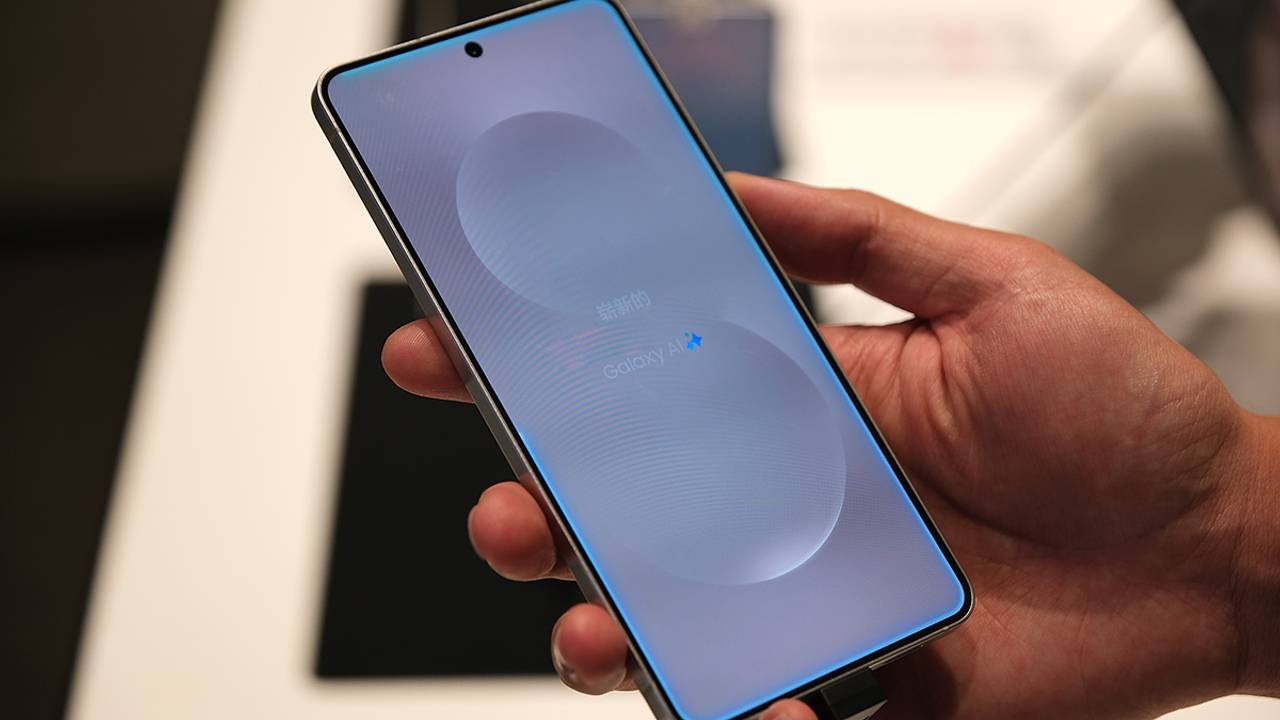 Мощность конкурента iPhone 17 от Samsung оценили