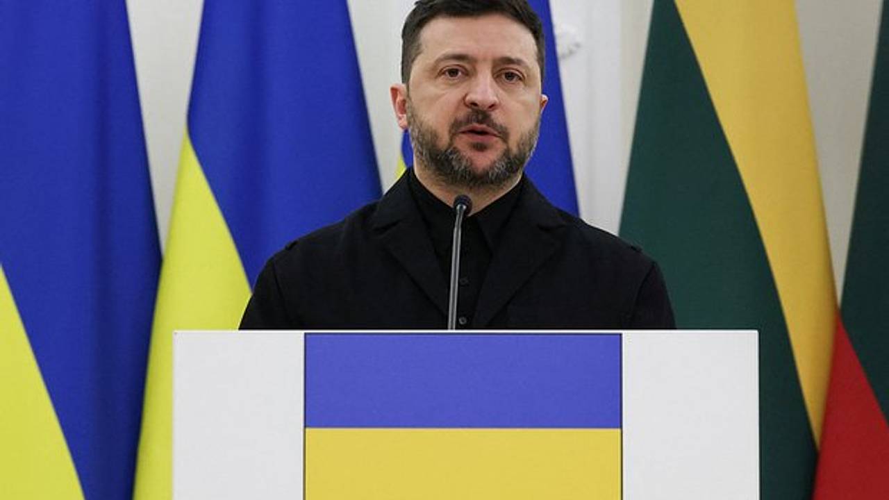 Дмитрук обвинил Зеленского в унижении украинцев